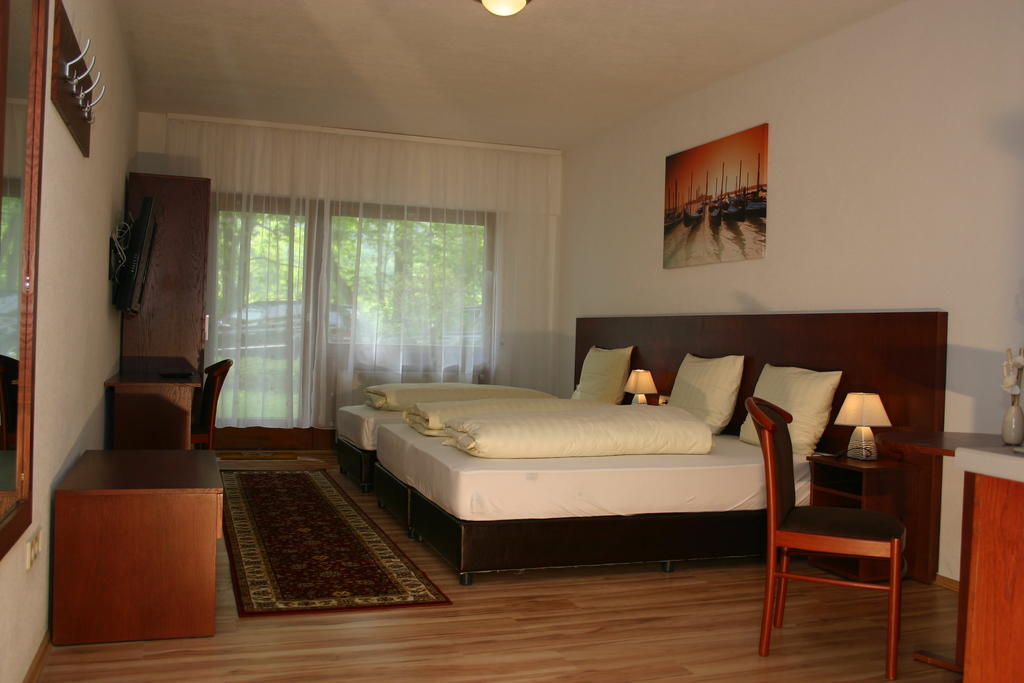 Apartment Traube Бад-Урах Номер фото